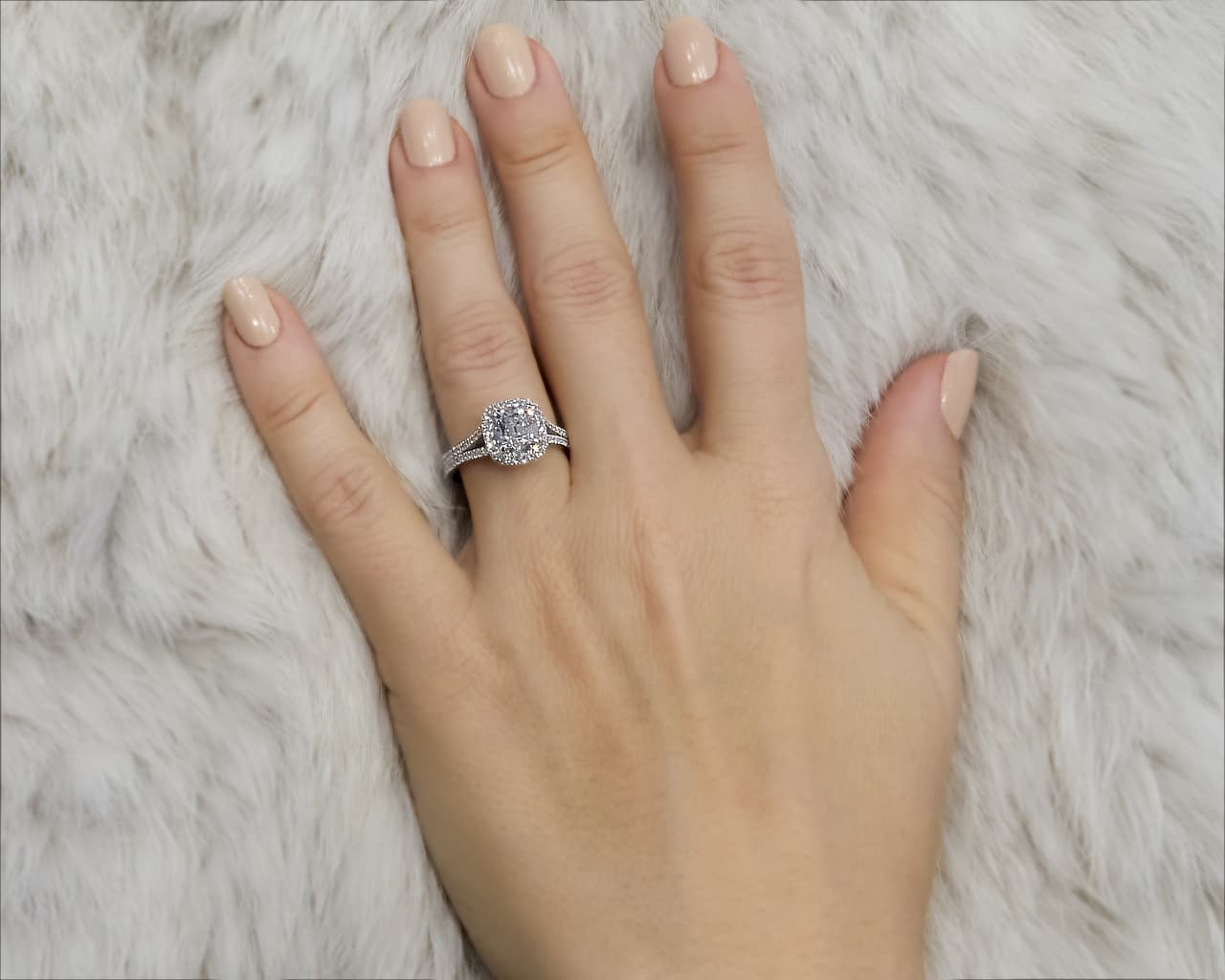 The Donna Split Band with Cushion
