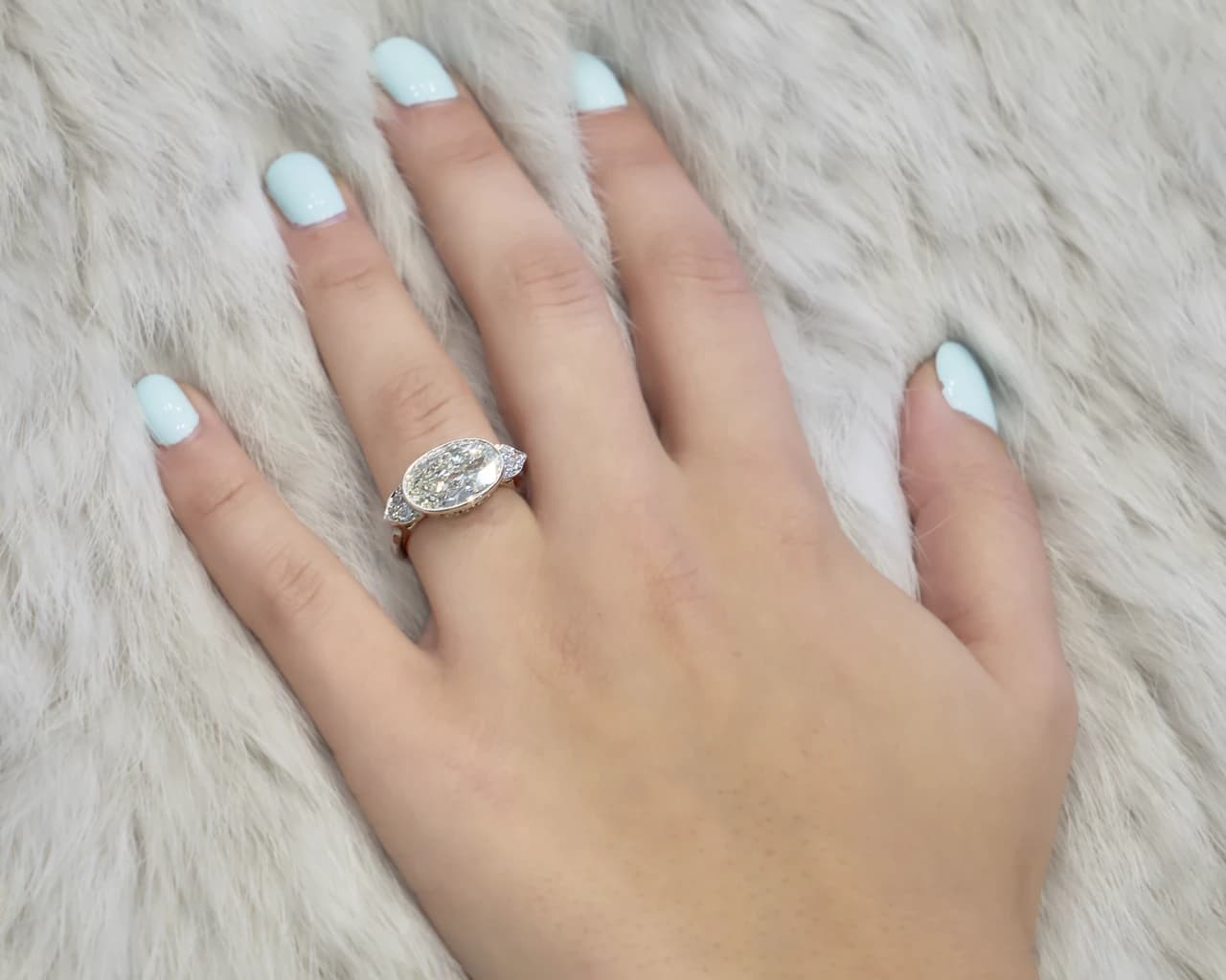 Vintage Bezel set Oval Side Stone Ring