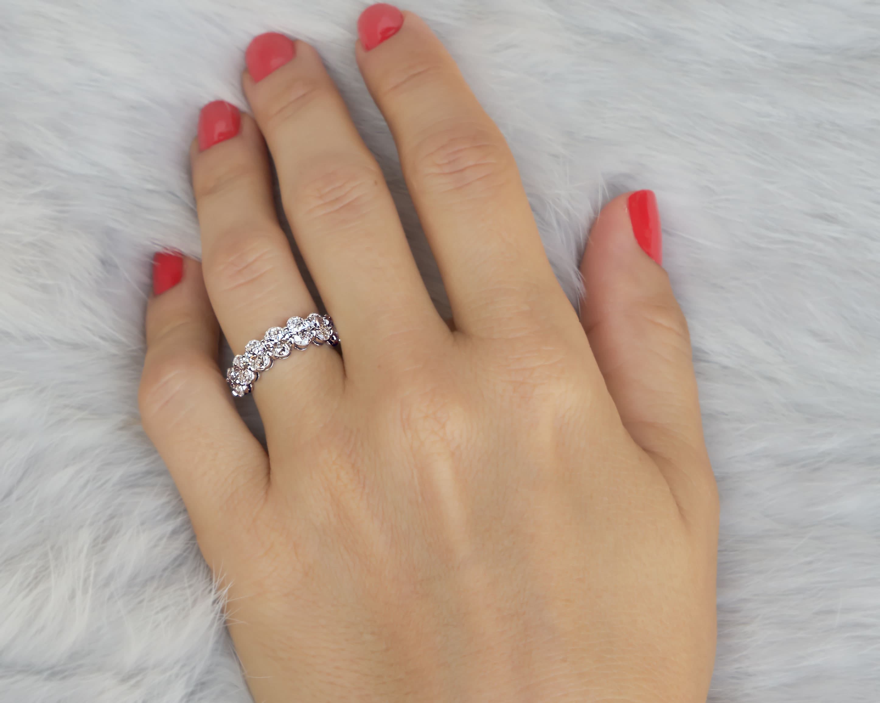 Oval Shaped Shared Prong Diamond Band