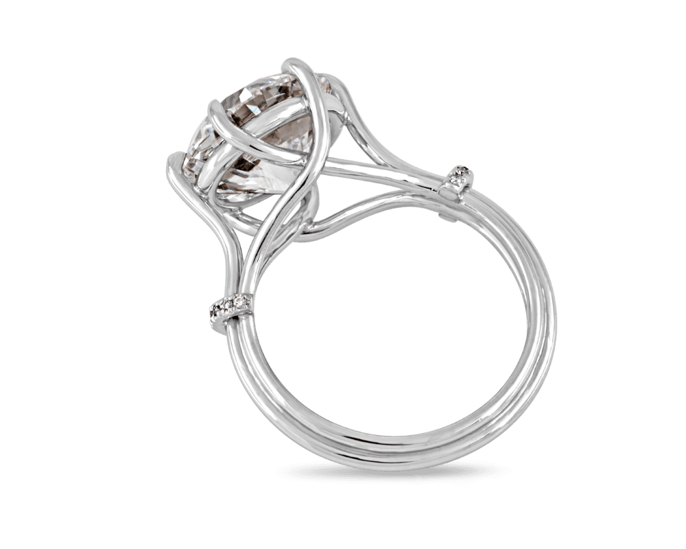 The Grymera Six-Prong Solitaire