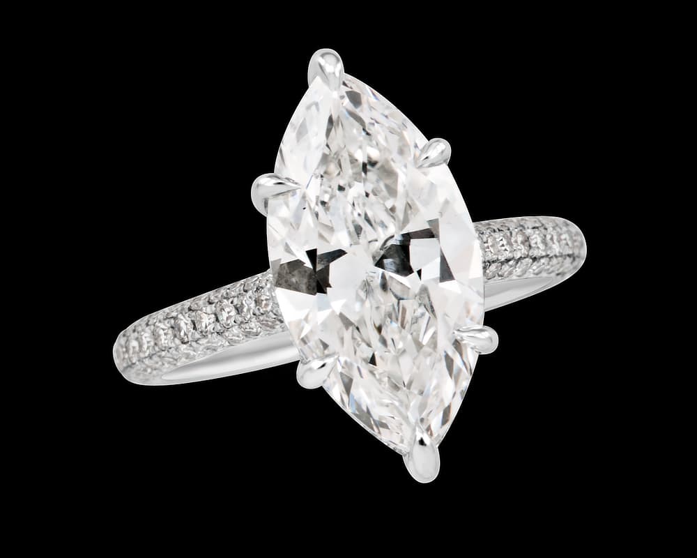 Cathedral Band set with Multirow 3D Pave