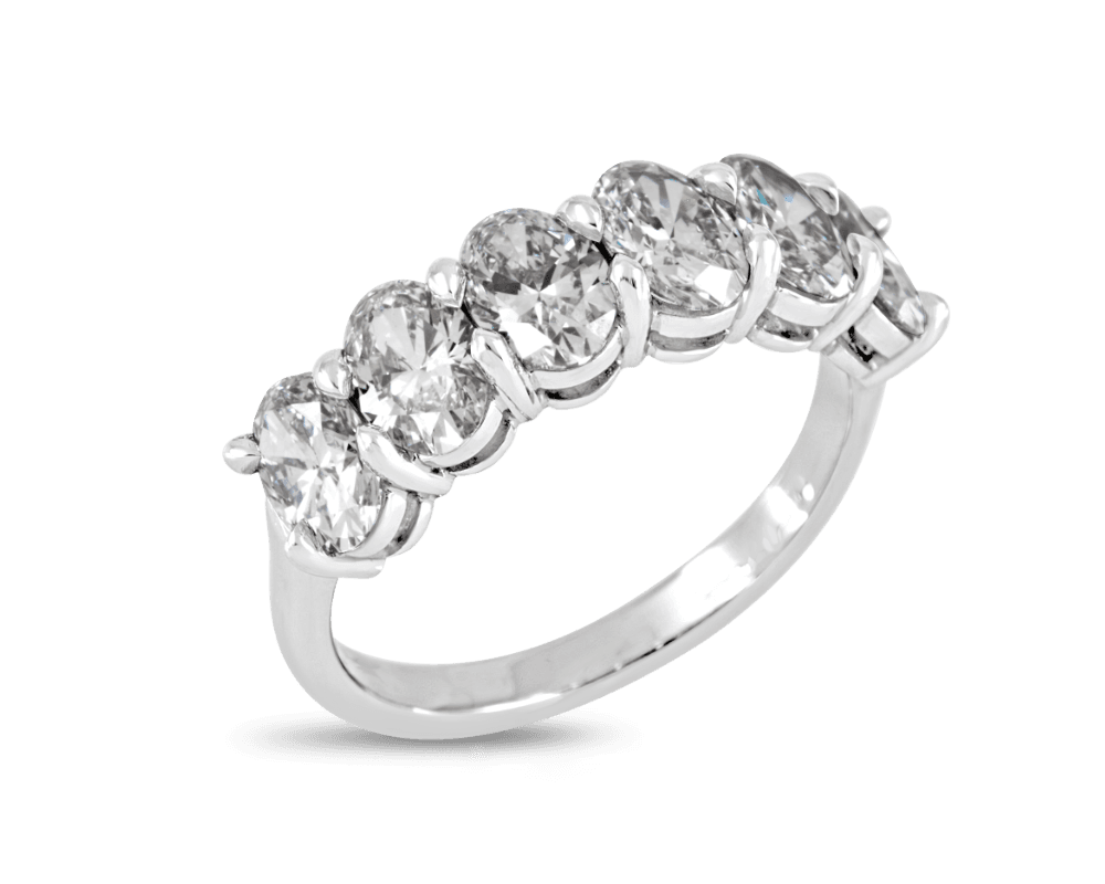 Oval Lab Diamond Shared Prong Band