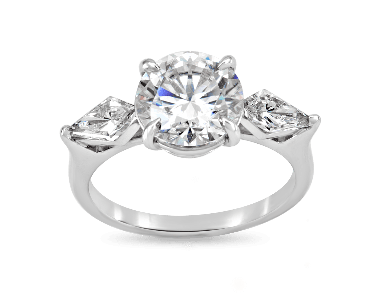 Round and Kite Shape Three Stone Ring