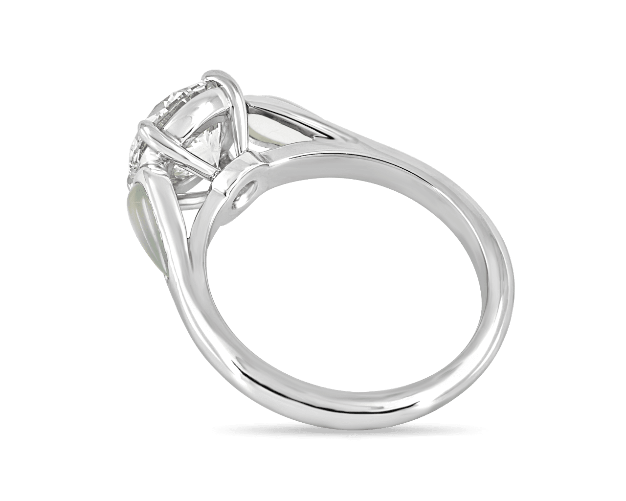 Round and White Jade Three Stone Ring