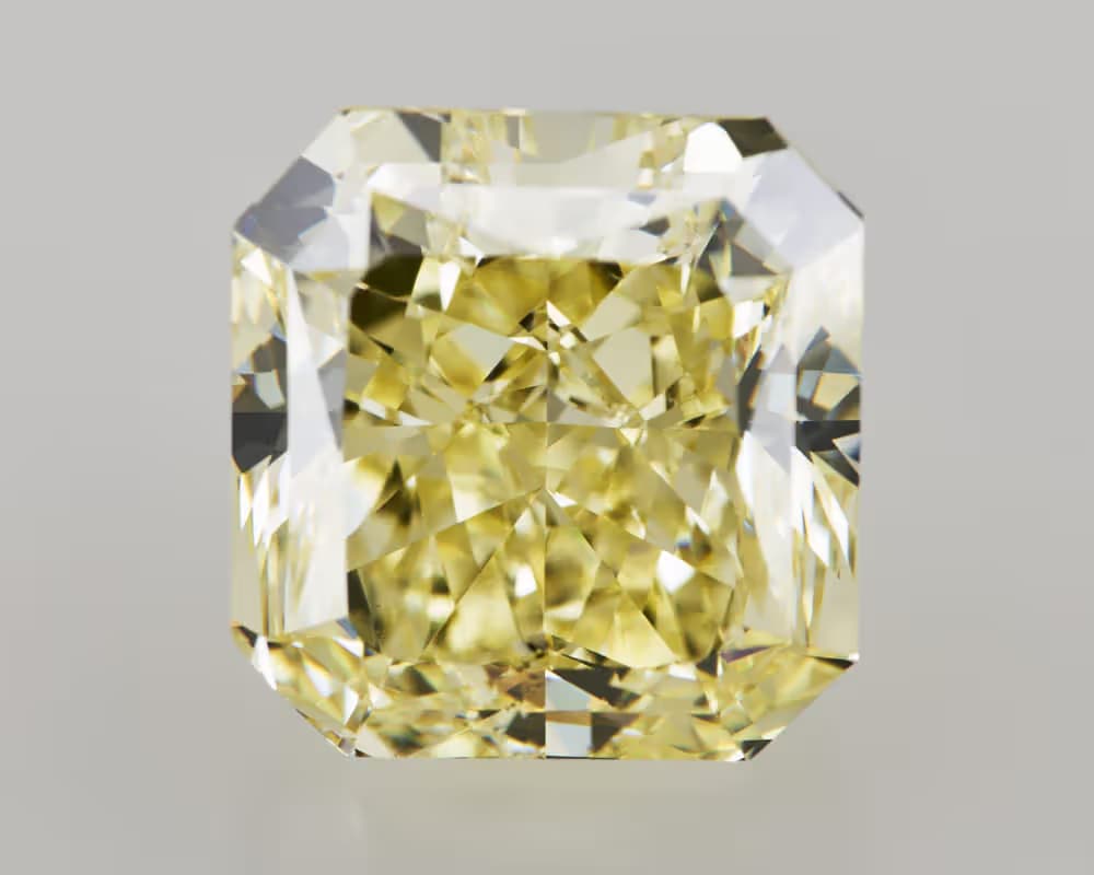 360° view of 6.26ct Radiant Diamond