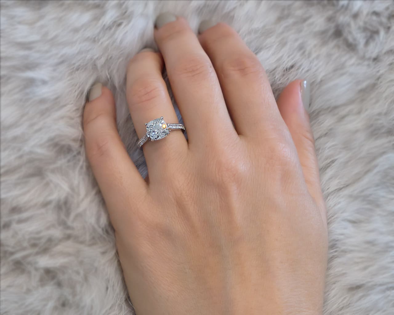 Solitaire with Knife Edge Pave Band