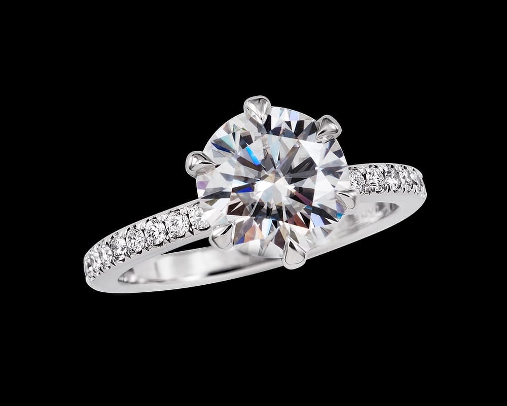 The Julia Solitaire with Diamond Prongs