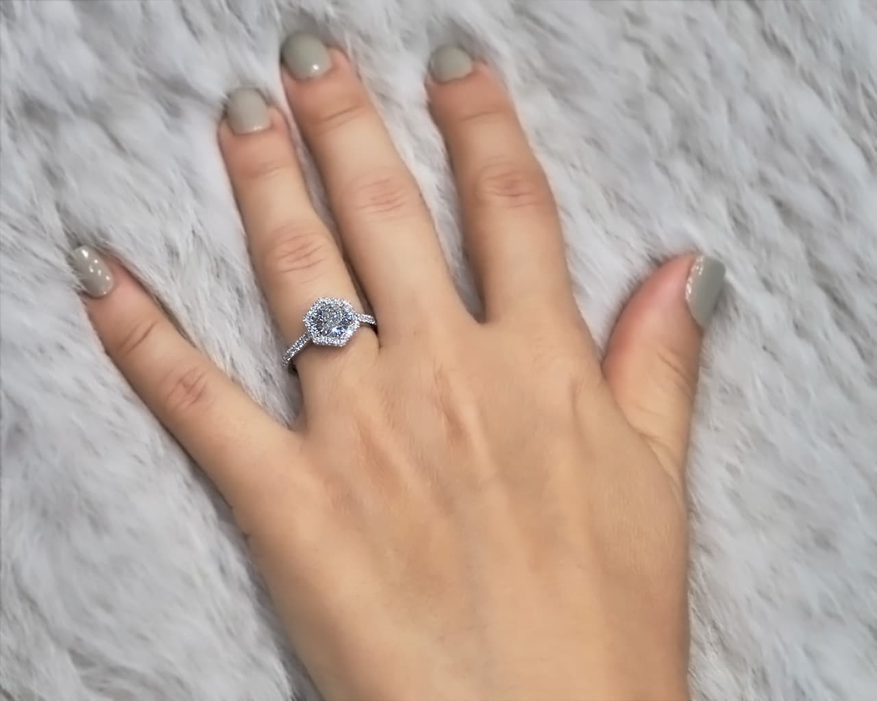 Hexagonal Halo Ring with Round Center Stone